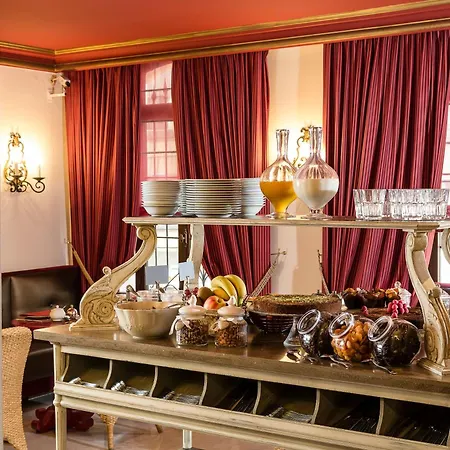 Le Cavendish-2