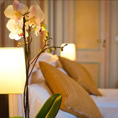 Hotel Louvre Sainte Anne-3