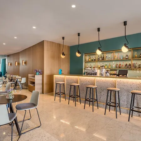 Occidental Vigo-3