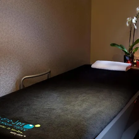 Hotel Atmospheres-2