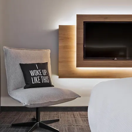 Moxy Berlin Humboldthain Park-3