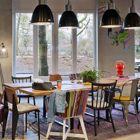 Moxy Berlin Humboldthain Park-2