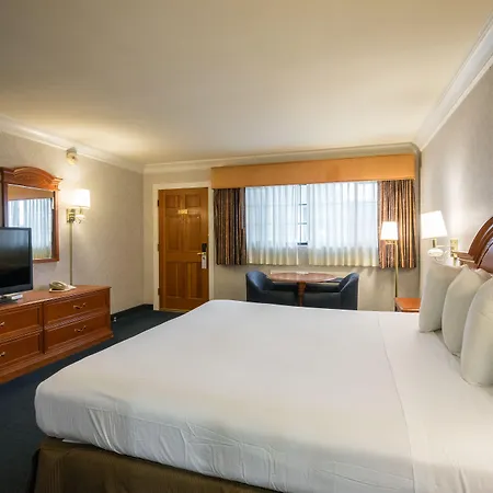 Nob Hill Motor Inn -Newly Updated Rooms!-2