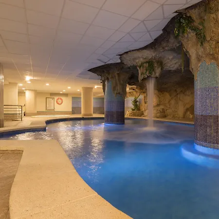 Htopfun Royal Star & Spa-2