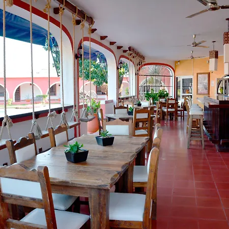 Hacienda Inn-3