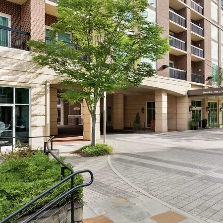 Hampton Inn & Suites Greenville-Downtown-Riverplace-3