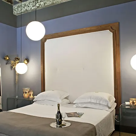 Porcellino Gallery Art Boutique Bb-3