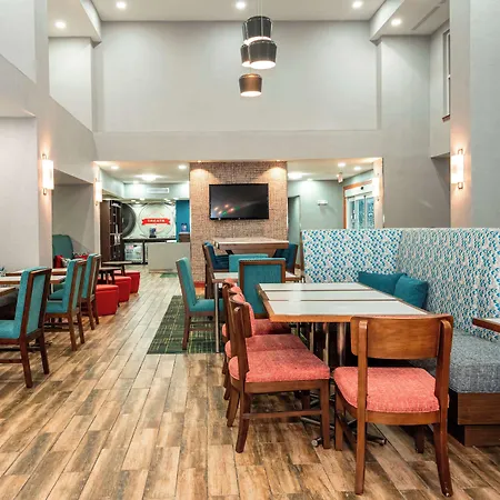 Hampton Inn & Suites Fort Worth-West-I-30-2