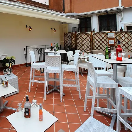Hotel Fontana-3