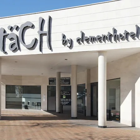 Tach Madrid Airport-3