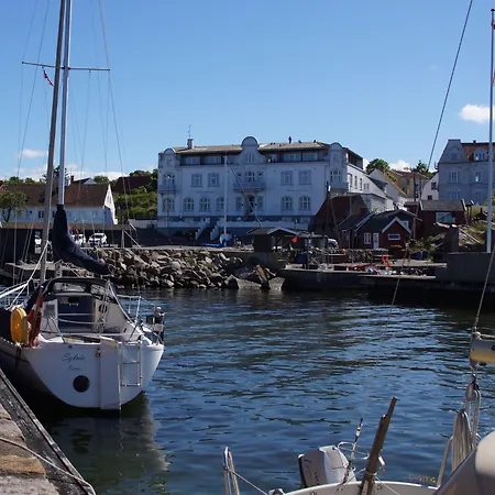 Hotel Sandvig Havn-3