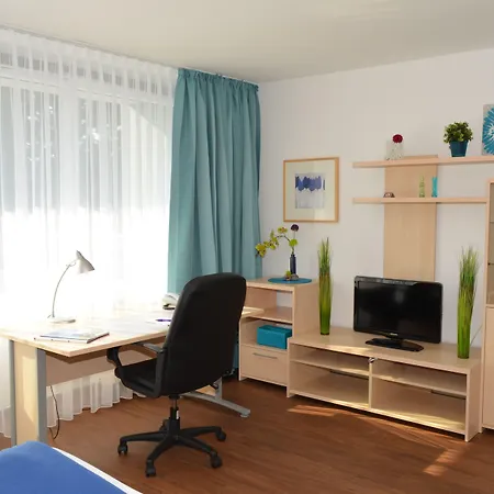 Neu Heidelberg - Guesthouse & Apartments-3