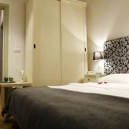 Dolce Vita Suites Boutique-3