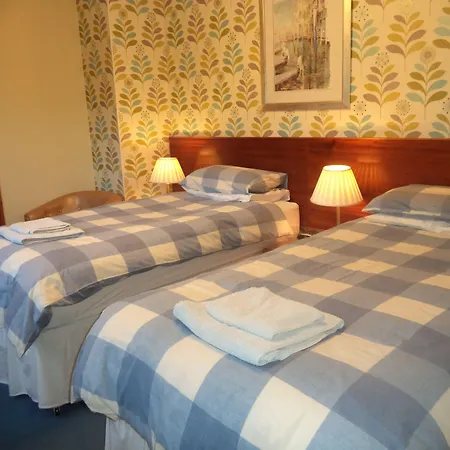Acer Lodge Guest House-2