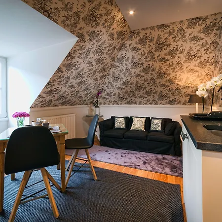 Canalside House - Luxury Guesthouse-2