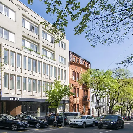 Belgrade Inn Garni Hotel-3