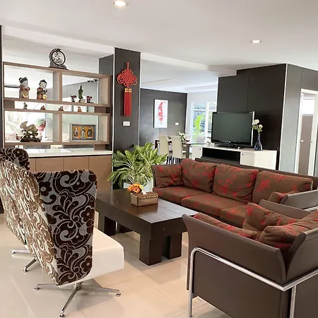 14 Place Sukhumvit Suites-3