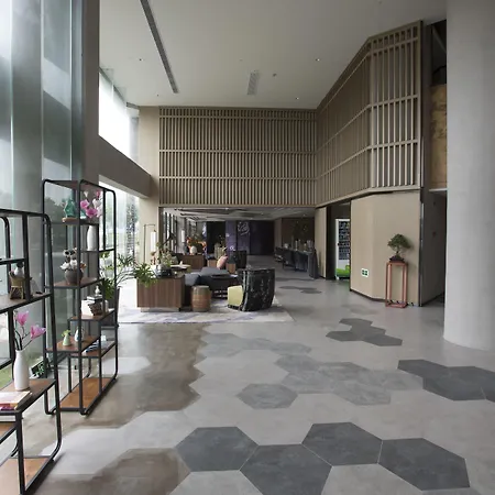 Shanghai-Deco Hotel-Free Shuttle Bus To Pudong Airport And Disneyland-2
