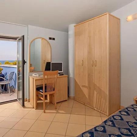 Hotel Antares-2