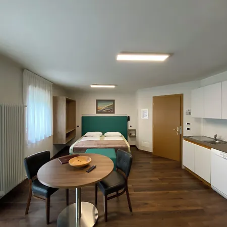 Foresto Holiday Apartments - Piscina, Spa E Relax - No Pets-3