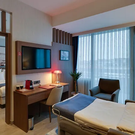Ramada By Wyndham Istanbul Old City-2