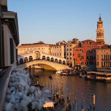 Riva Del Vin Boutique Hotel-2
