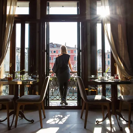 Riva Del Vin Boutique Hotel-3
