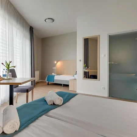 Hotel Zatoka-2