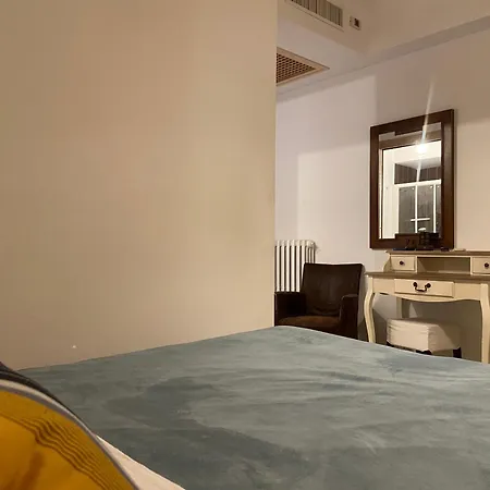 Room Of Arts-3