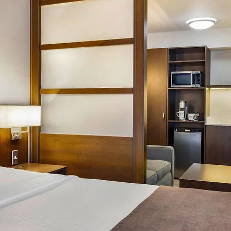 Microtel Inn & Suites By Wyndham Mont Tremblant-3