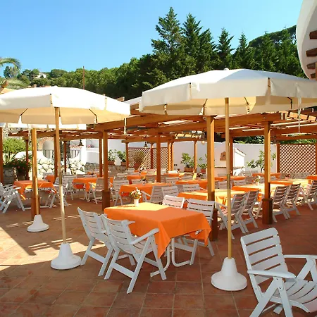 Residence Cala Di Mola-3
