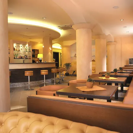 Hotel Italia-2