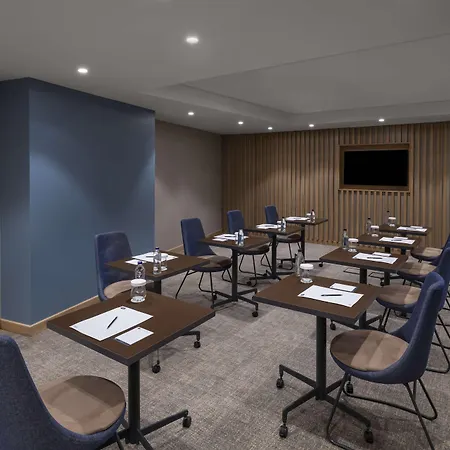 Hampton By Hilton Istanbul Sirkeci-2