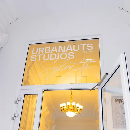 Urbanauts Studios Sylvette-2