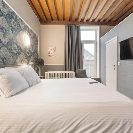 Hotel Karel De Stoute-2