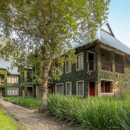 Hippo Hollow Country Estate-2
