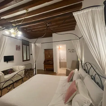 Residenza Corte Antica B&B-3