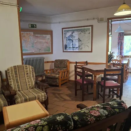 Mitja Pensió Hostal Pastuira Vallter 7-3