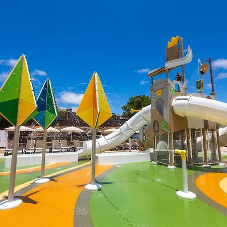 Gran Tagoro Family & Fun Playa Blanca-3