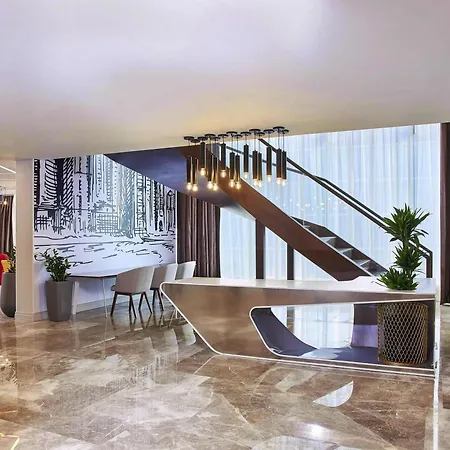 Mercure Dubai Barsha Heights Hotel Suites And Apartments-3