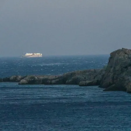 Castelia Bay Hotel-2