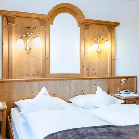 Garni Hotel Rosengarten B&B-3