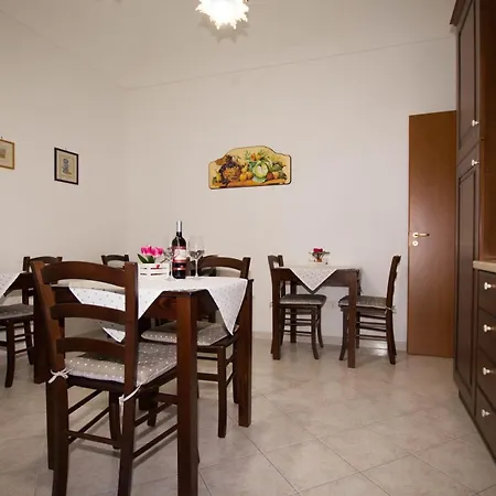Noto Bedda Bed&Breakfast-2