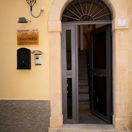 Noto Bedda Bed&Breakfast-2