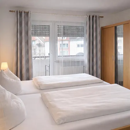 Hotel Discovery-3