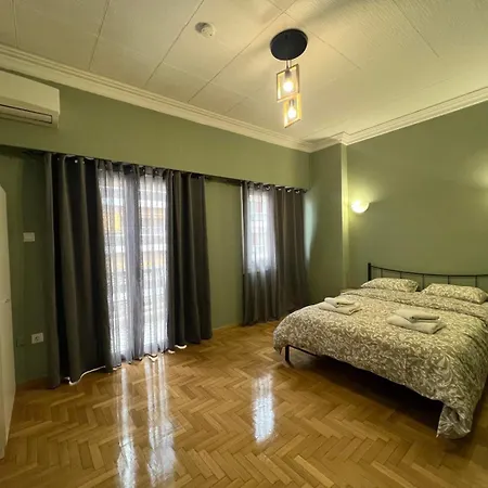 Sfiggos 54 Guest House-3