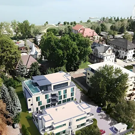 Villa Bauhaus Wellness Apart-Hotel-3