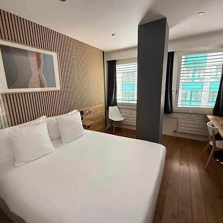 Hotel Alpha-2