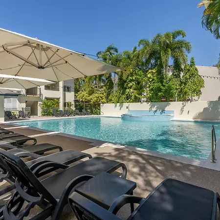 Central Plaza Port Douglas-3