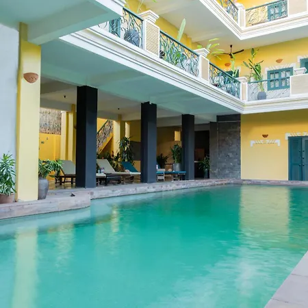 Golden Banana Residence-3